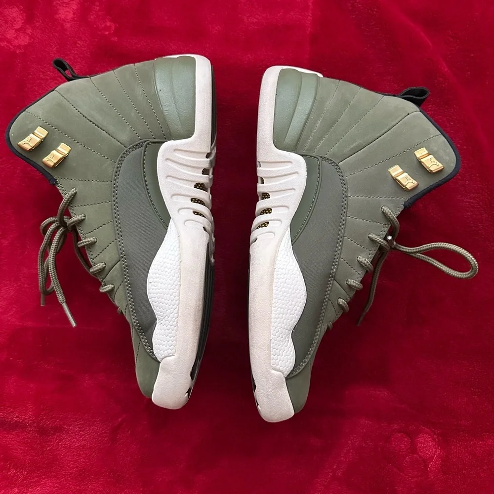 Jordan 12 Retro